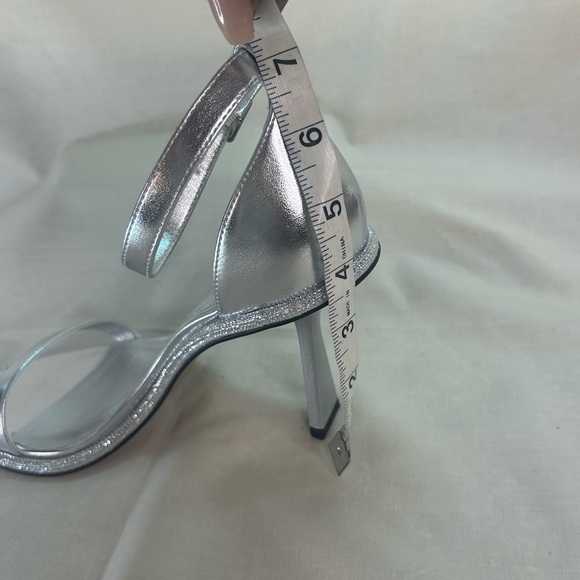 Mix No. 6 Women’s Bonti Silver Metallic Rhinestone Ankle Strap Heels Size 8W - Picture 6 of 6